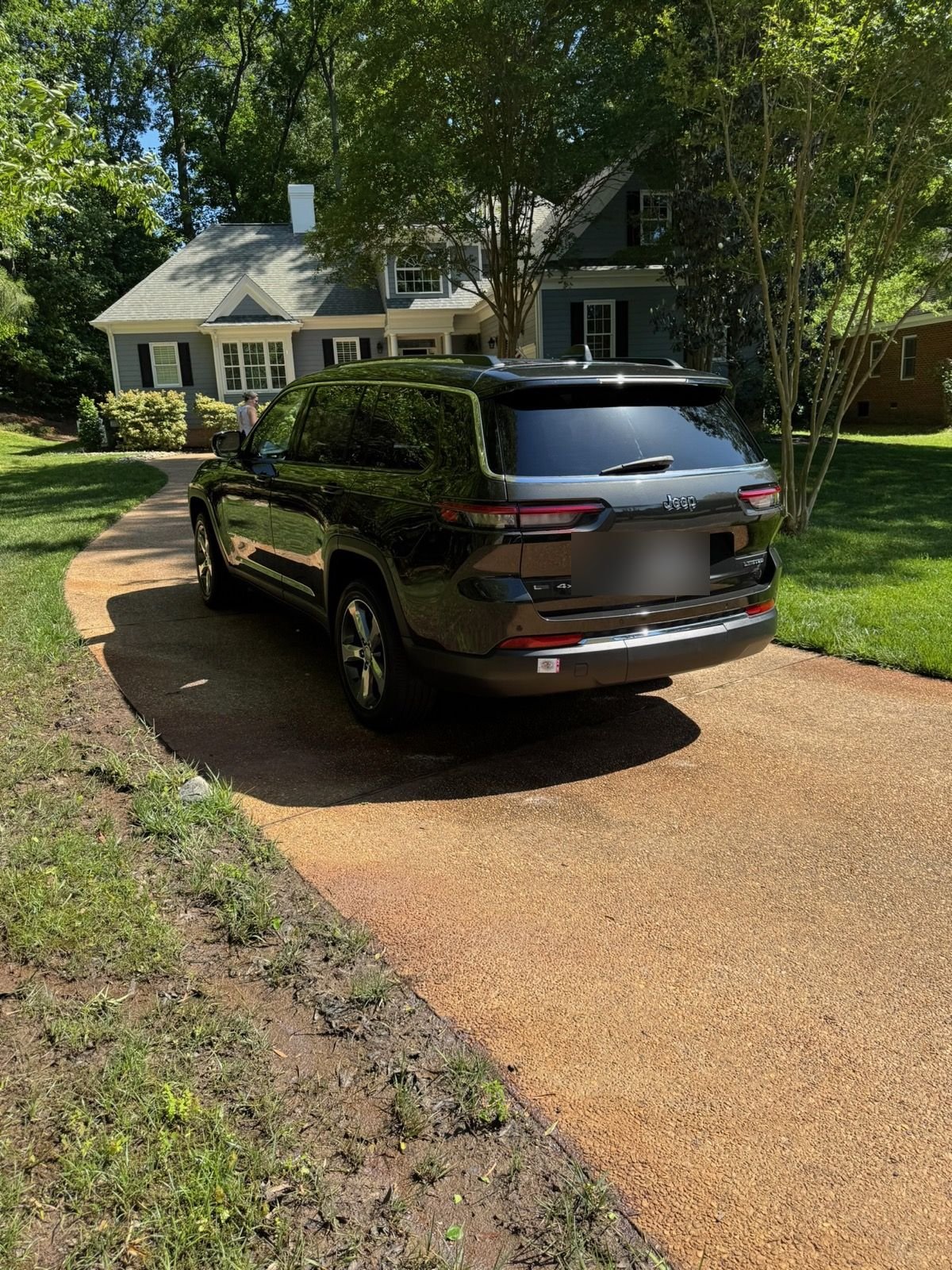 Rear of a Jeep after a full exterior detail